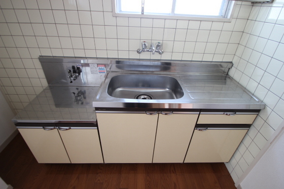 キッチン　※別部屋の写真です