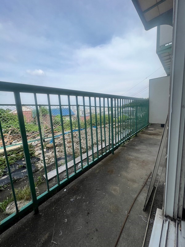 バルコニー　外からの目が気にならないバルコニーで洗濯物が干せます