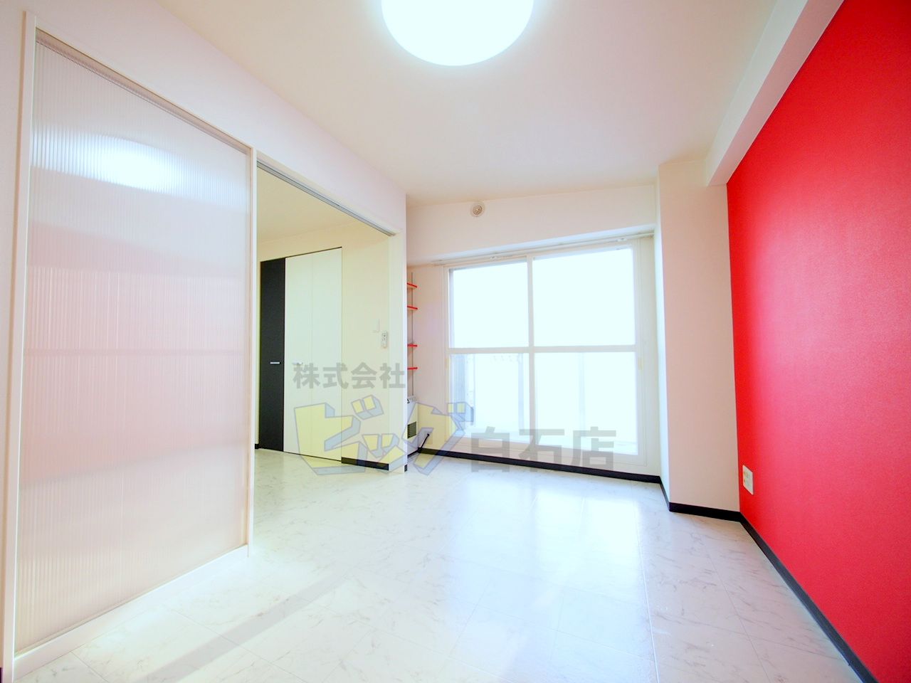 居室・リビング　日当たり良好で明るいリビングです♪