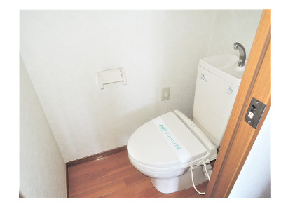 トイレ　※別号室参考写真です