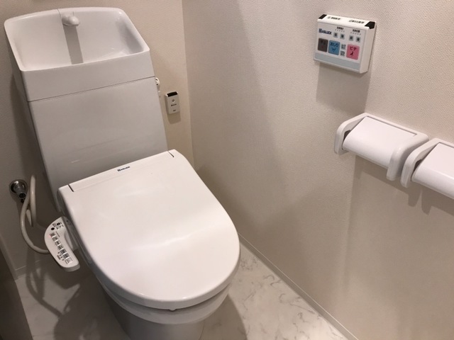 トイレ　シャワー付トイレ