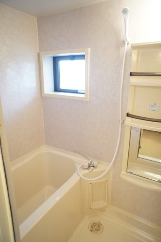 バス・シャワールーム　図面と現状に相違がある場合には現状を優先