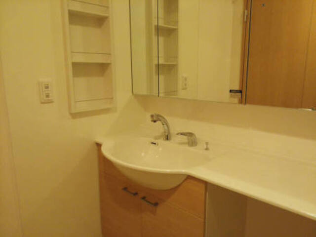 洗面設備　２０１　洗面室