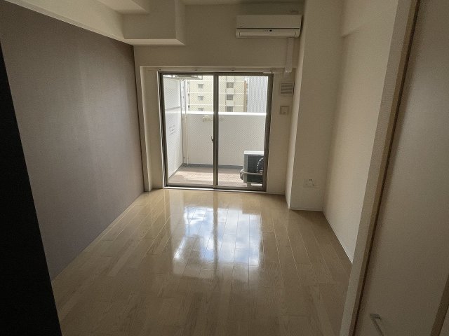 居室・リビング　こちらの居間で趣味の時間をお楽しみください