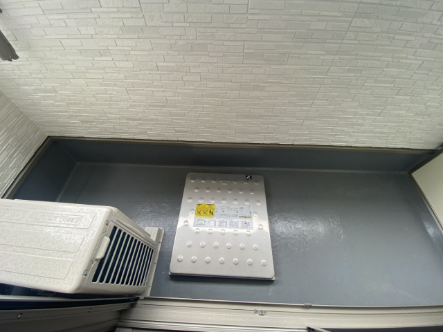 バルコニー　開放的で明るい空間を演出してくれるバルコニーです