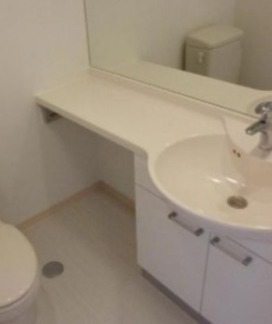 洗面設備　※別部屋の参考写真です。