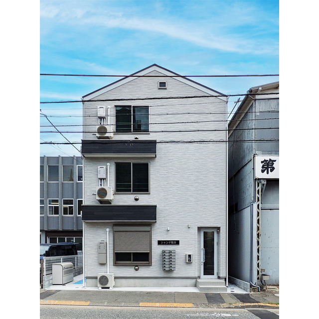 建物外観　落ち着いた雰囲気の外観です