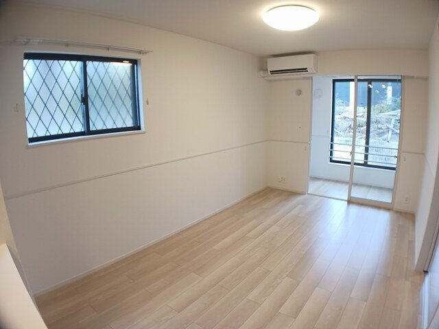 居室・リビング　居間です