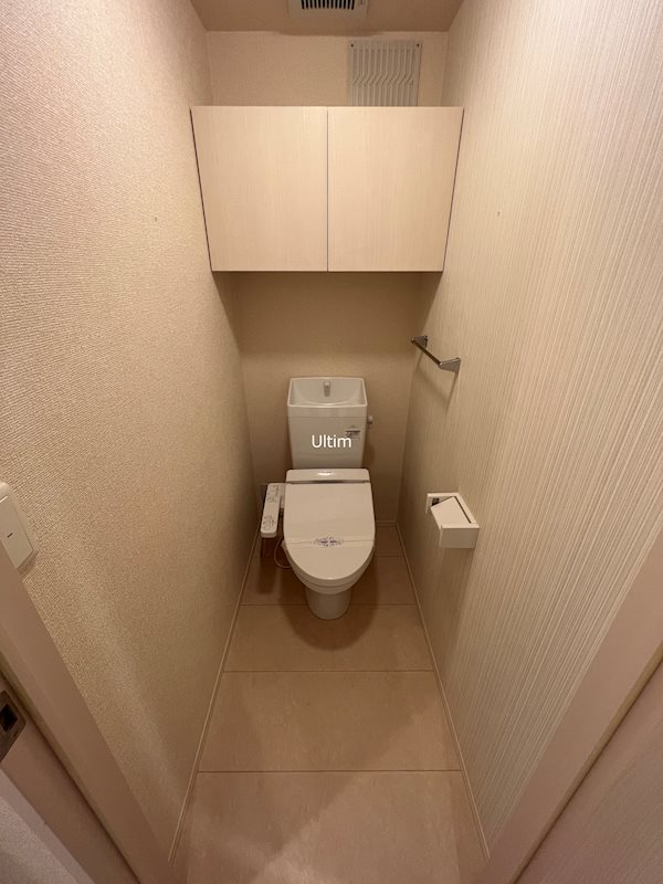 トイレ　※同物件の違うお部屋の写真です