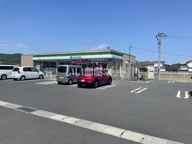 コンビニ　ファミリーマート 岡山雄町店（コンビニ）まで542m