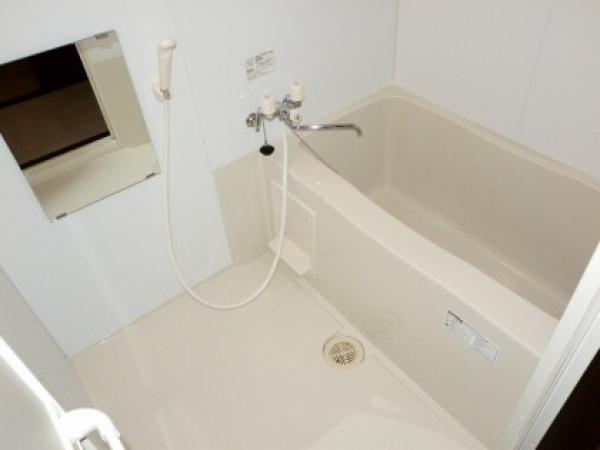 バス・シャワールーム　同タイプ内観です