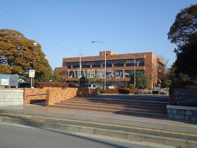 図書館　西尾市立図書館（図書館）まで750m