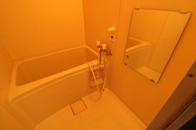 バス・シャワールーム　綺麗な浴室です♪