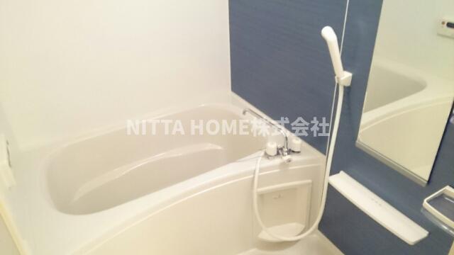 バス・シャワールーム　追い炊き機能・浴室乾燥機も設置済み◎