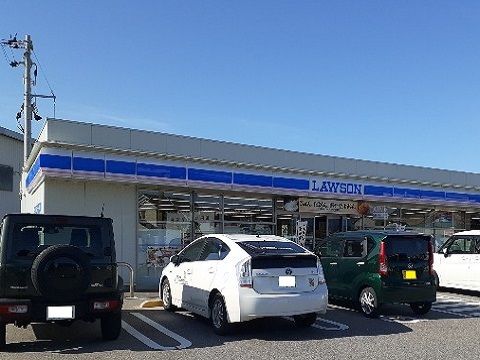 コンビニ　ローソン婦中中名店（コンビニ）まで650m