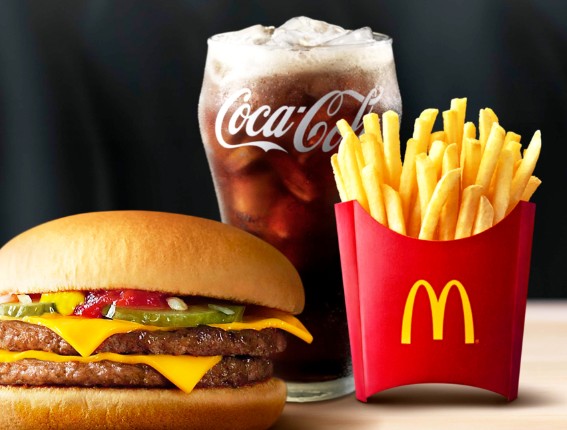 飲食店　マクドナルド三ノ輪店（飲食店）まで551m