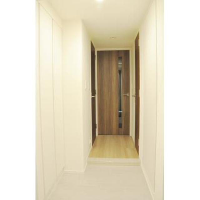 玄関　※写真は同タイプ住戸です。