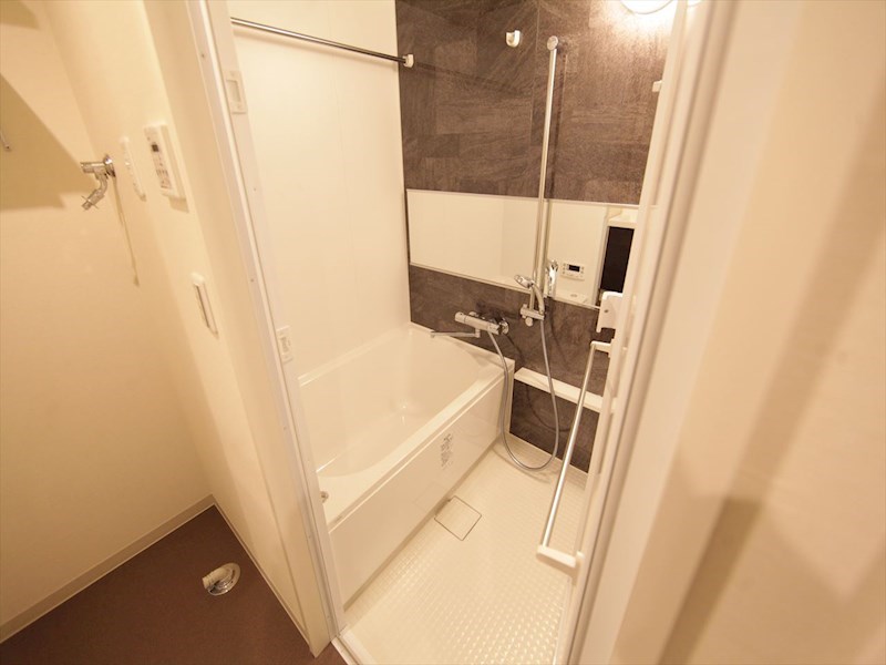 バス・シャワールーム　バスルーム　浴室暖房乾燥機付き