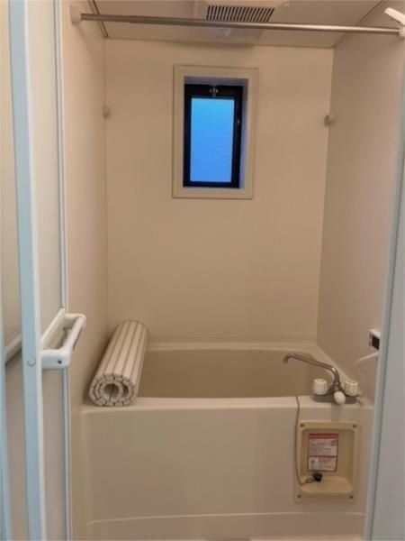 バス・シャワールーム　追い焚きバスです