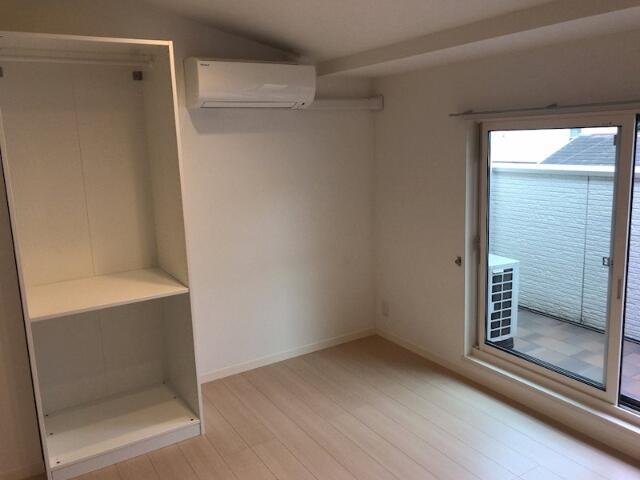 居室・リビング　?