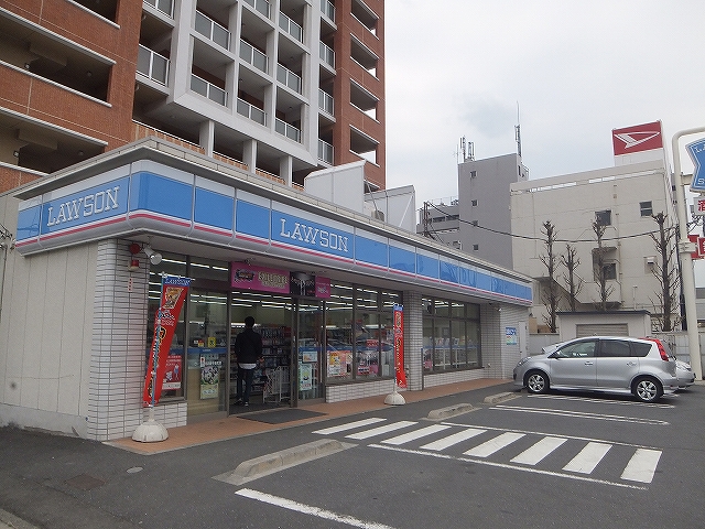 コンビニ　ローソン磯子東町店（コンビニ）まで298m
