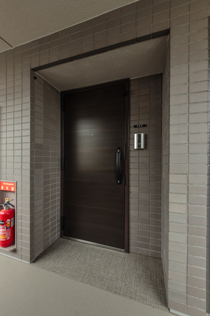 玄関　※写真は同タイプ住戸です。