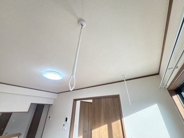 その他設備　室内物干し機