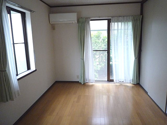 居室・リビング　メゾンアイラ