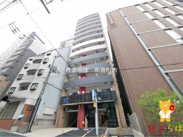 建物外観　「見ないで終わるには、惜しすぎる。」