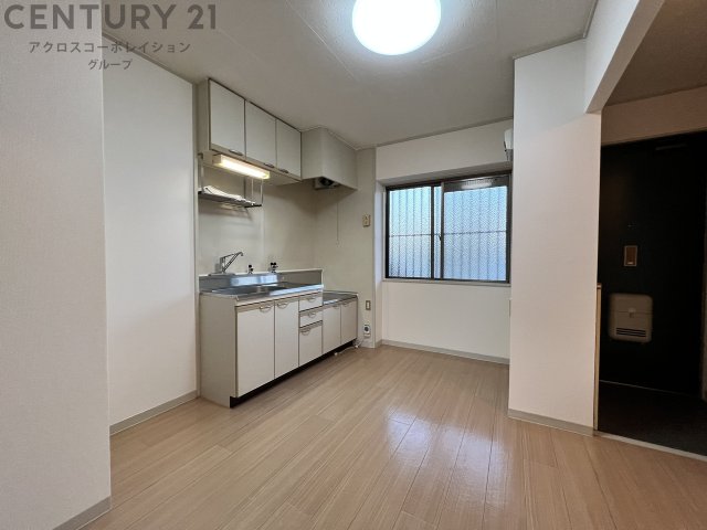 居室・リビング　エアコン付きで初期費用を抑えられます♪