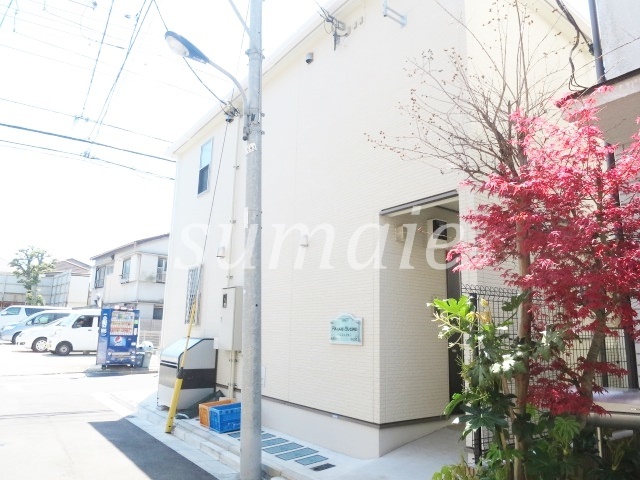 エントランス　建物入口です！