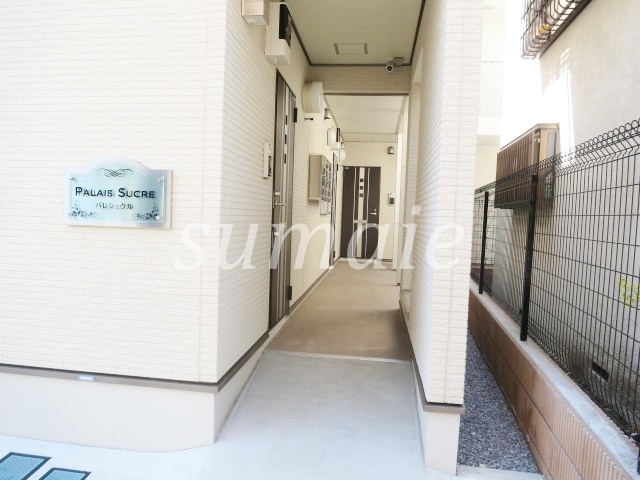 ロビー　建物入口です♪