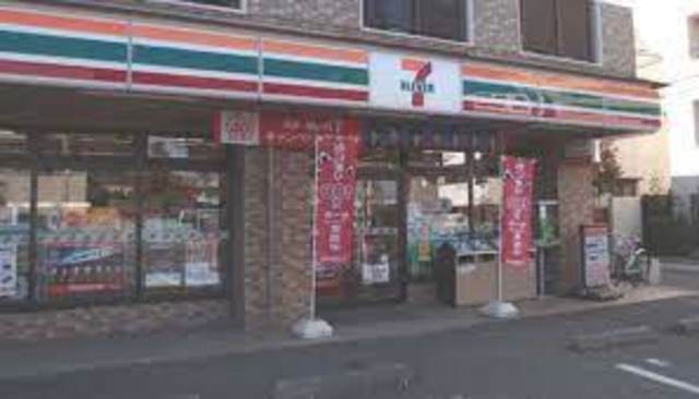 コンビニ　セブンイレブン練馬春日町4丁目店（コンビニ）まで602m