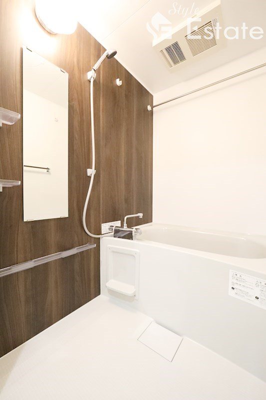 バス・シャワールーム　同仕様内装