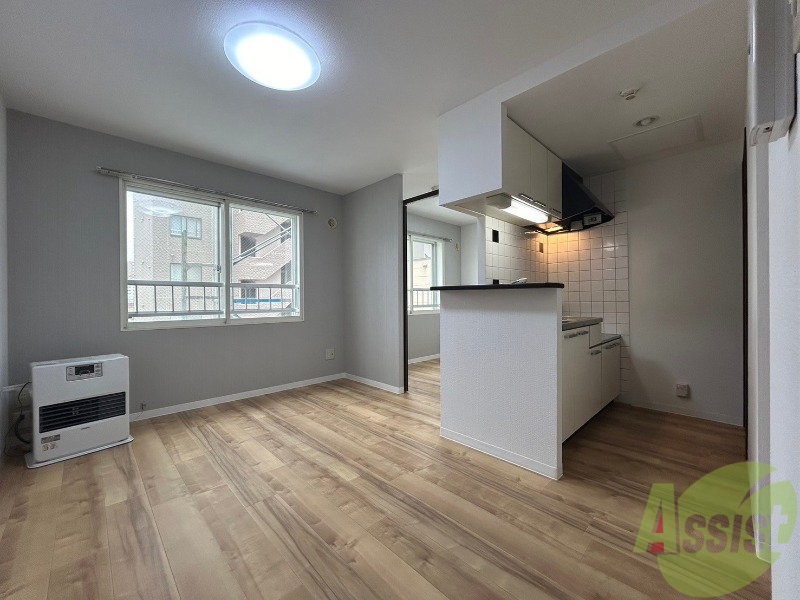 居室・リビング　広くてキレイなお部屋が広がっていて、充実した生活が送れそう。