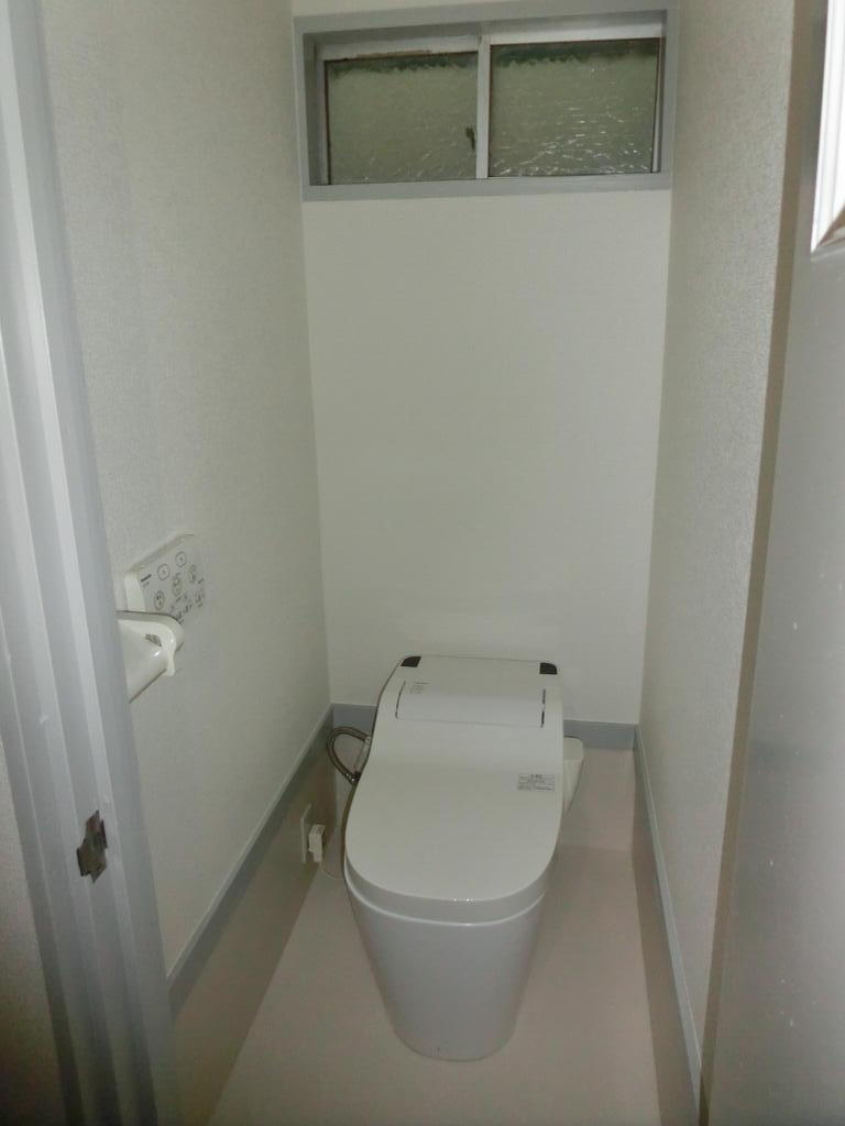 トイレ　ウォシュレット