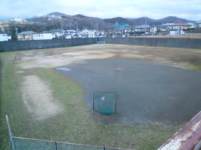 公園　毛利台スポーツ広場（公園）まで424m