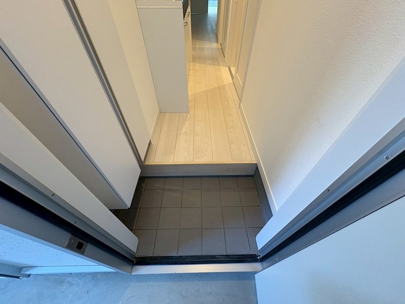 玄関　現況優先