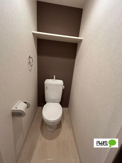 トイレ　他号室の写真です。