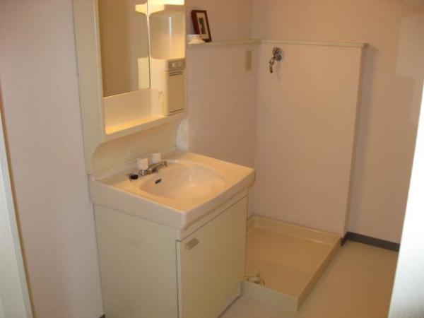 洗面設備　独立洗面台つき！