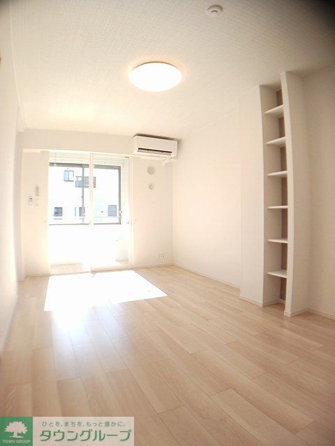 居室・リビング　現地待ち合わせ歓迎♪お問合せはタウンハウジングまで！