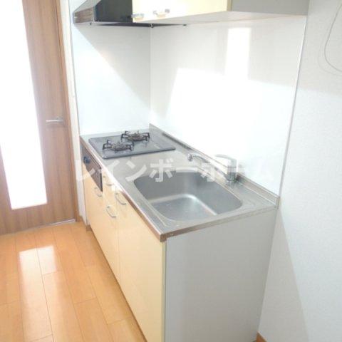 キッチン　コンパクトなキッチンで掃除もラクラク