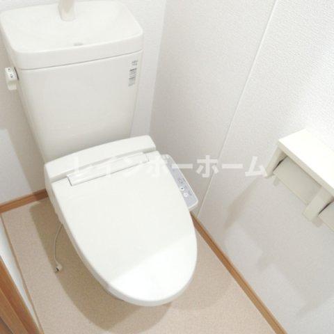 トイレ　清潔感のあるトイレです