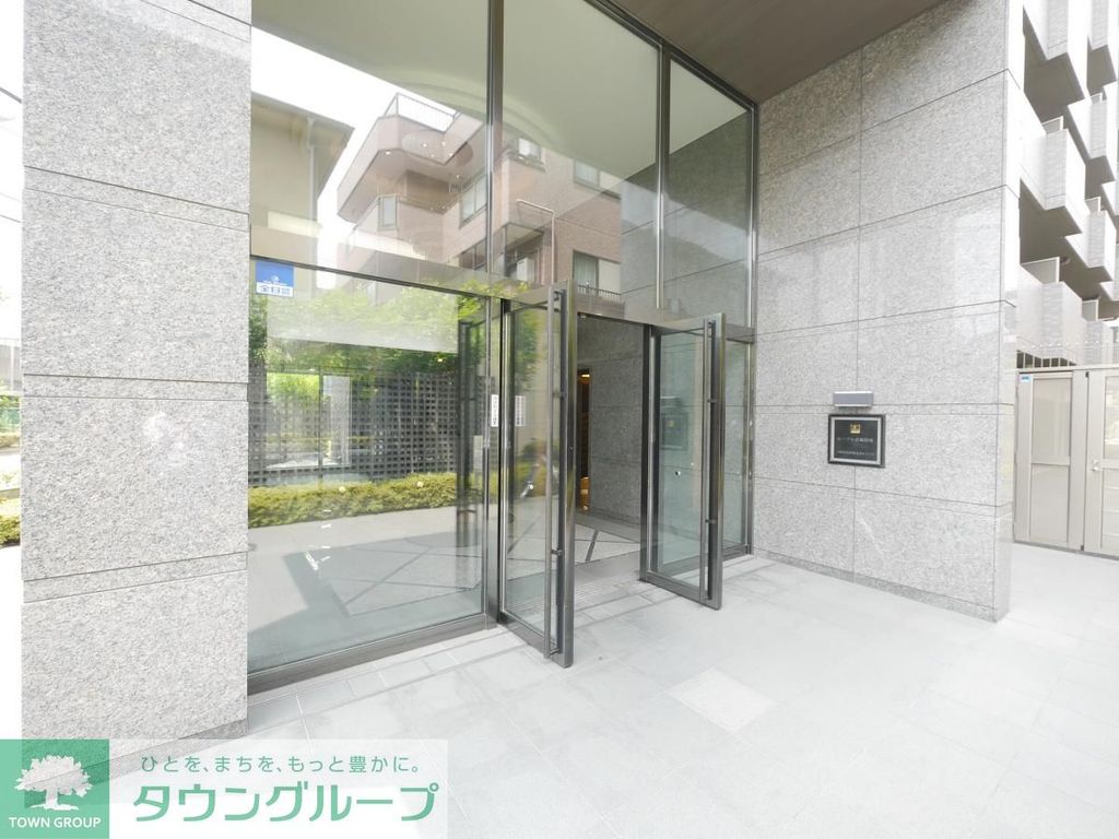 エントランス　エントランス