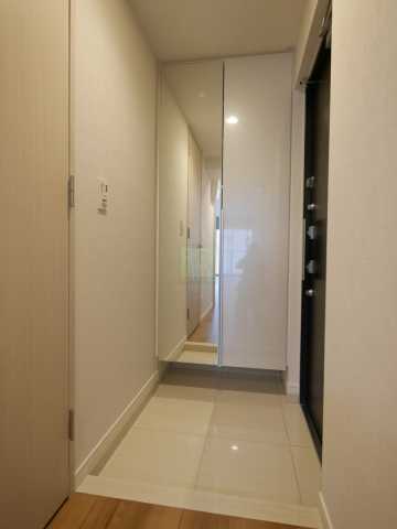 玄関　ELSTANZA神田須田町の玄関