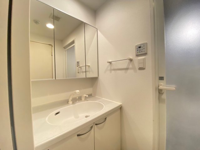 洗面設備　アモンフォンテーヌ