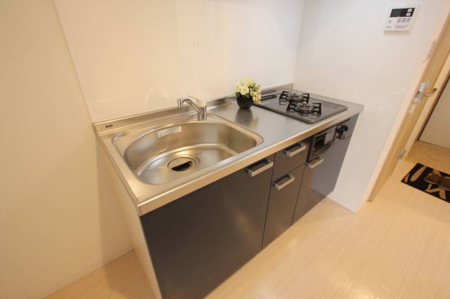キッチン　※１０２号室の写真を流用しています。