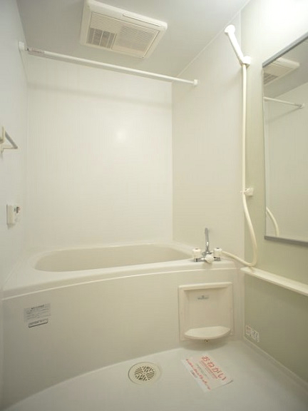 バス・シャワールーム　ゆったり過ごせるお風呂です♪