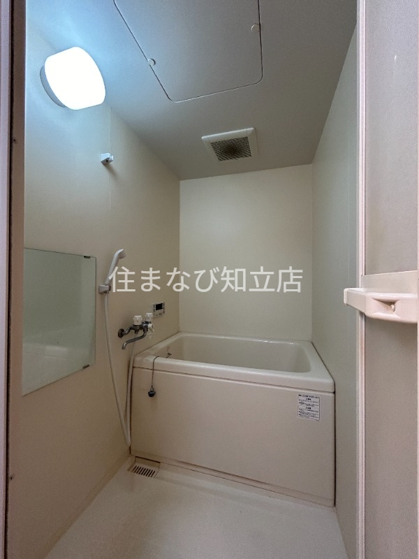 バス・シャワールーム　同型別部屋写真