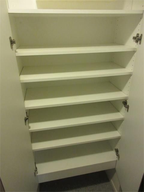 玄関　■モニタ付インターホン■シューズクローゼット■ダウンライト